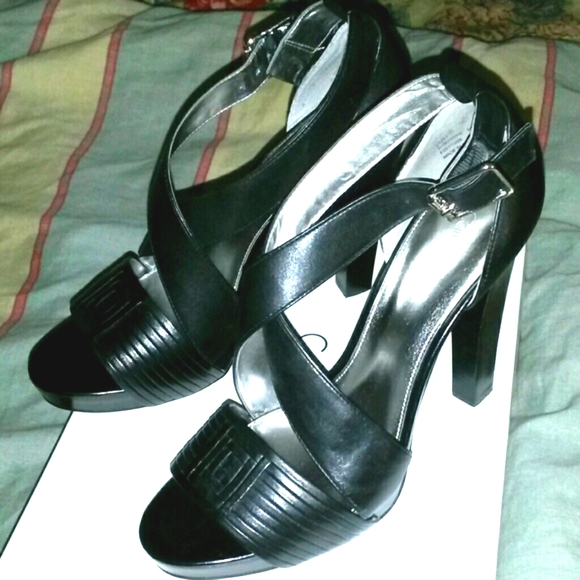Calvin Klein BLK Sz 8M Sunshyne Platform Sandals - Picture 3 of 4